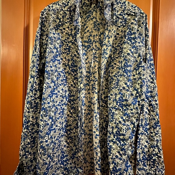 MENS WEAR: Size small and medium. Used good or Brand new - Picture 10 of 10